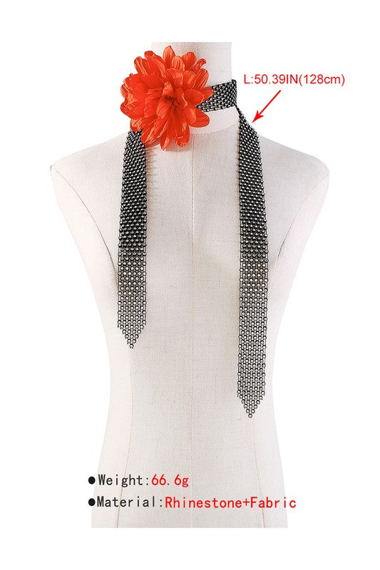 "I glow" VINTAGE FLOWER LONG PENDANT NECKLACE (BLACK & RED )