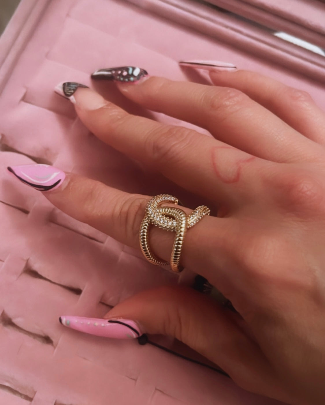 WOVEN RING