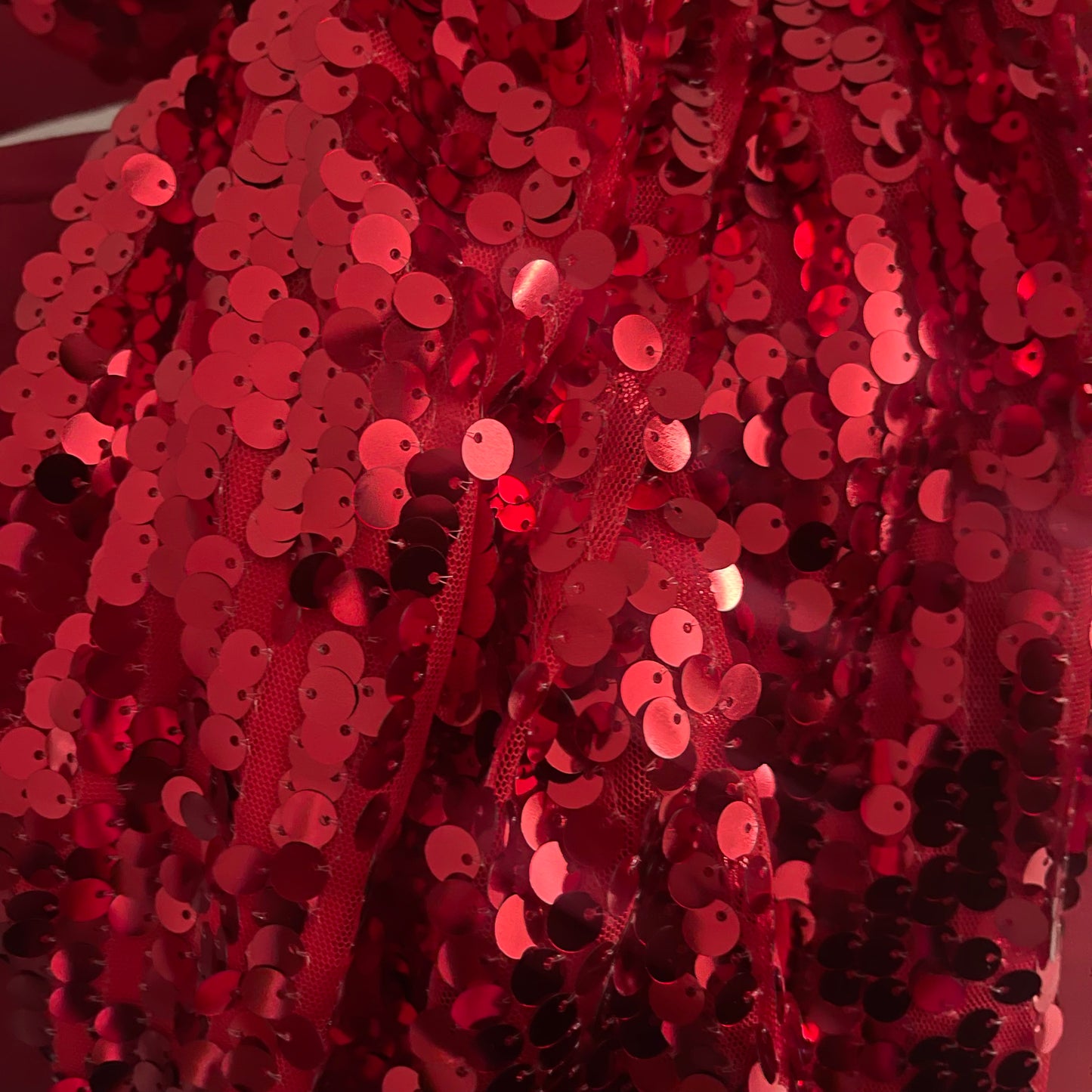 YOU ARE STUNNING SEQUIN SKIRT! (RED & BLACK)