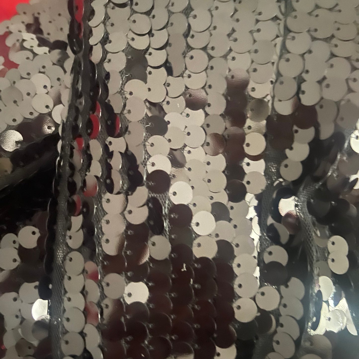 YOU ARE STUNNING SEQUIN SKIRT! (RED & BLACK)