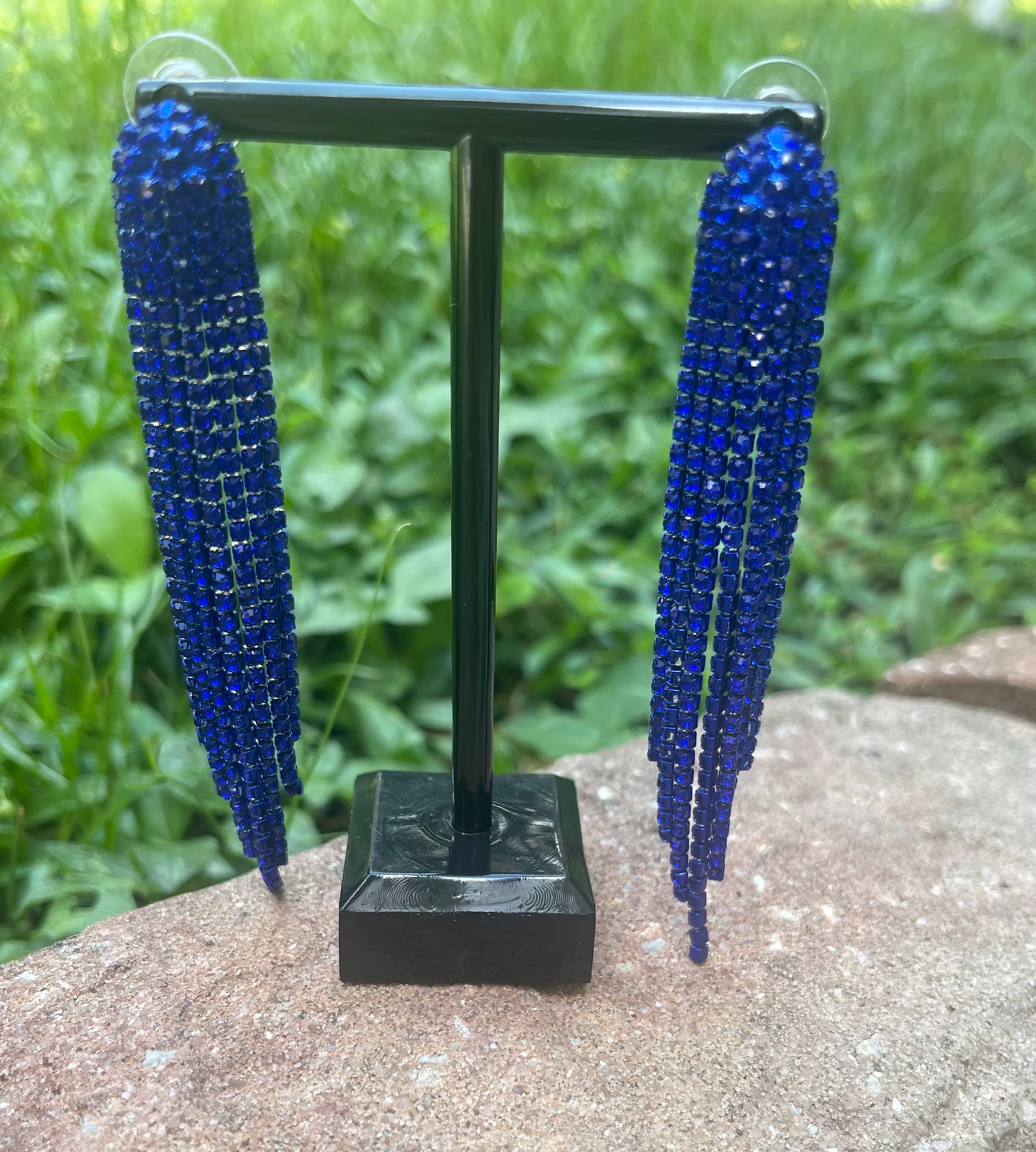 SHINE BRIGHT DROP EARRINGS (DARK GREEN AND ROYAL BLUE)